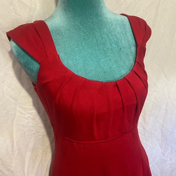 Maggy London: red midi dress - Picture 3 of 7